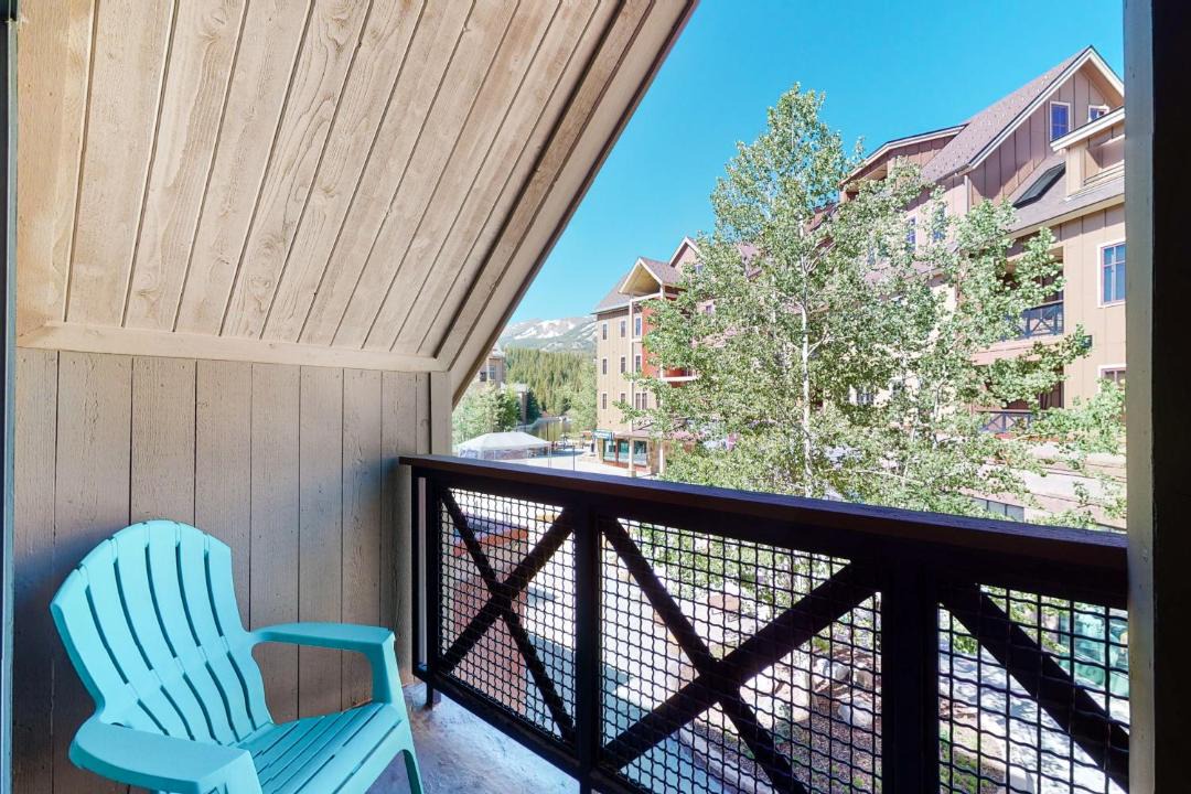 Photo of Patio Balcony in Peak 9