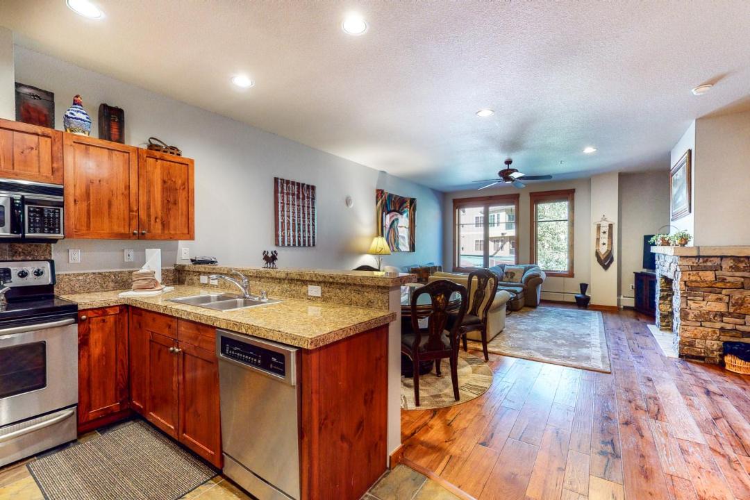 Photo of Kitchen in Peak 9