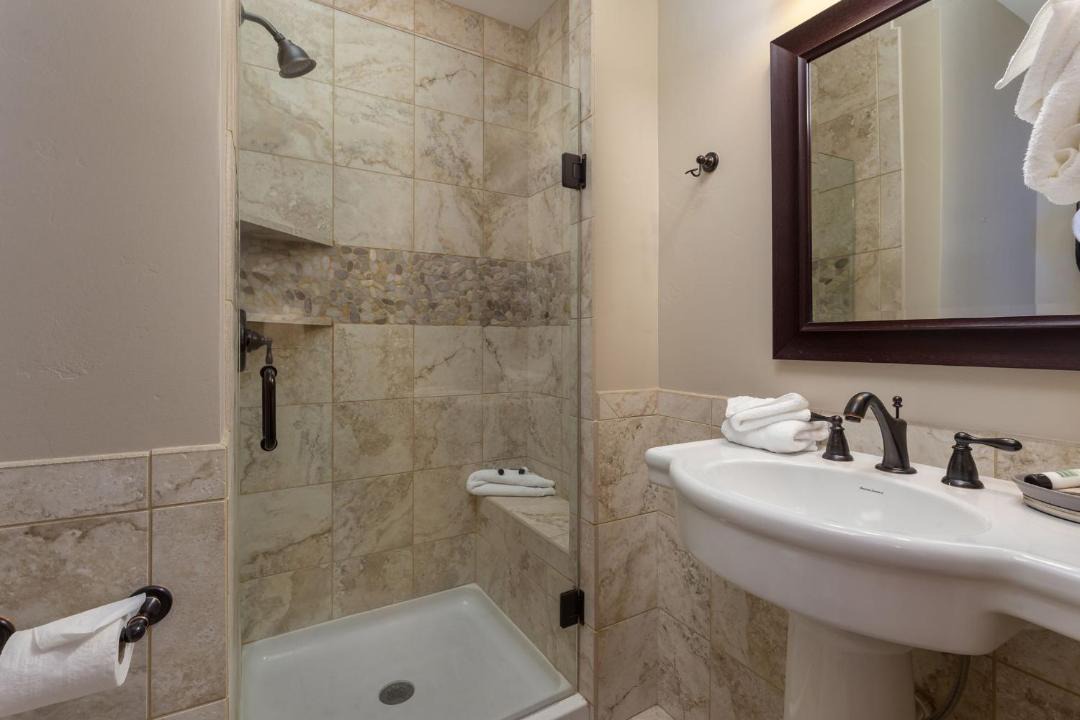 Photo of Bathroom in Crown