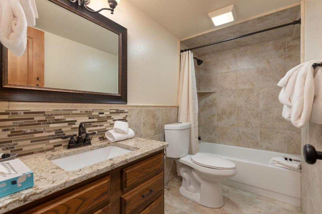 Photo of Bathroom in Crown
