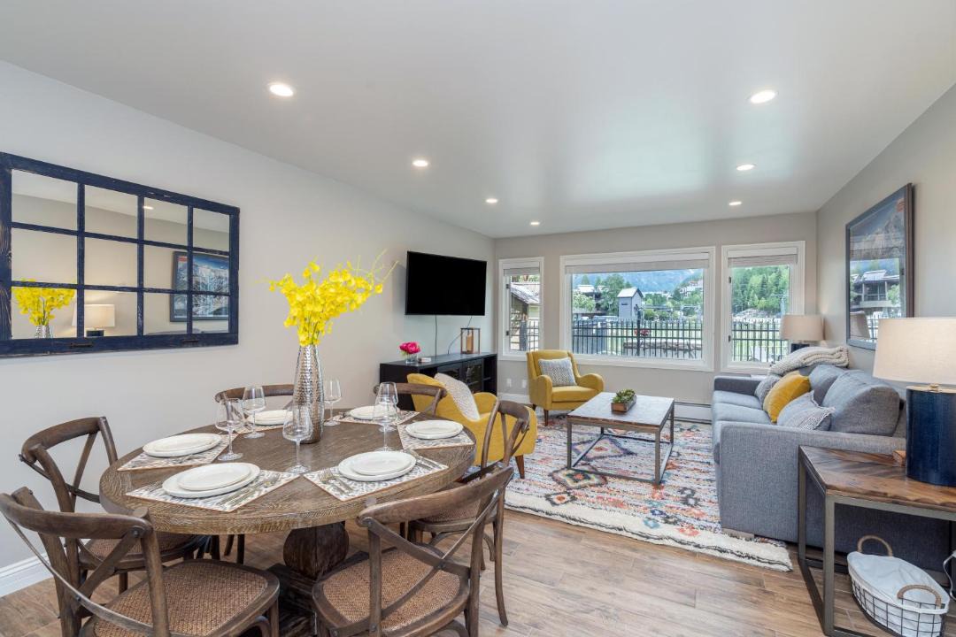 Photo of Livingroom in Telluride