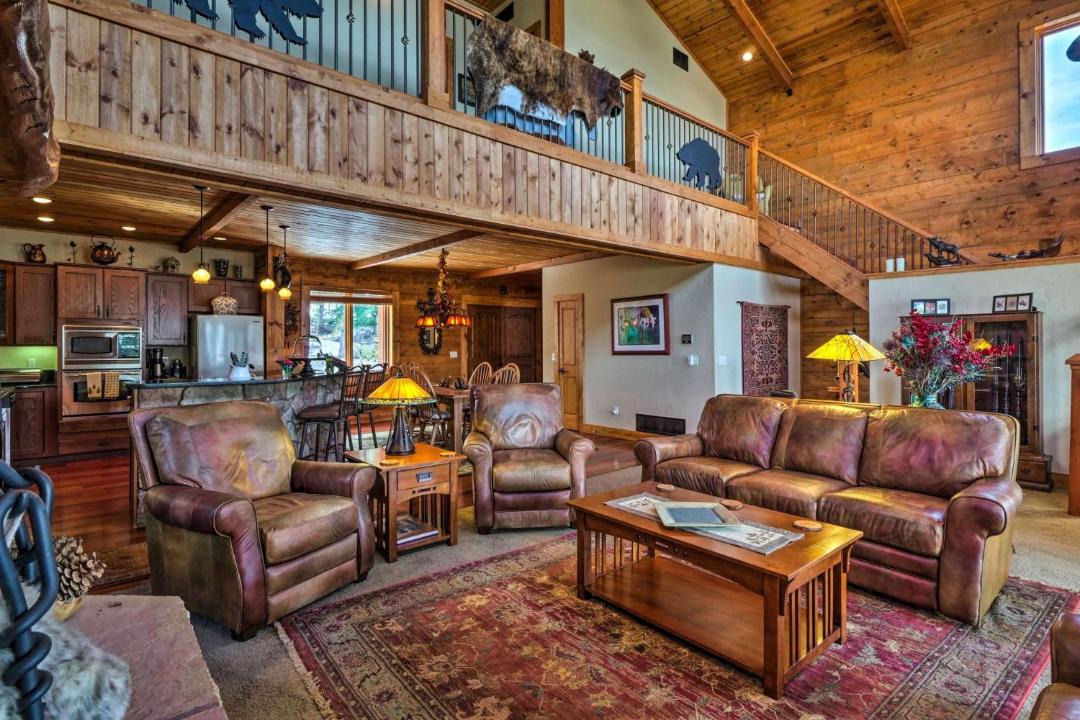 Photo of Livingroom in Michigan Hill