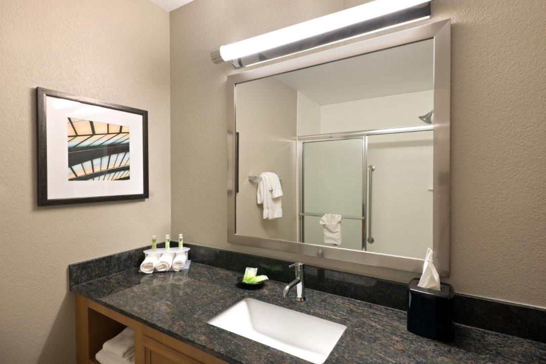 Photo of Bathroom in Fraser