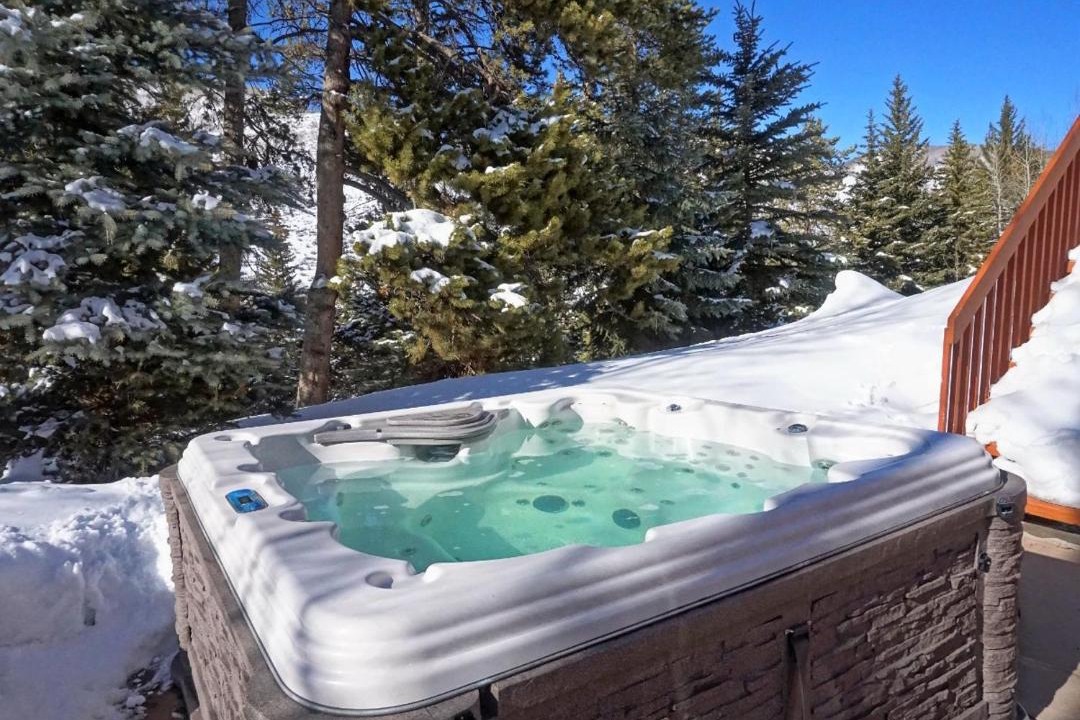 Photo of Outdoor in Highland Meadows