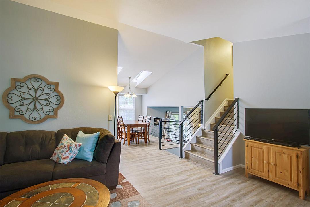 Photo of Livingroom in Northwest Colorado Springs