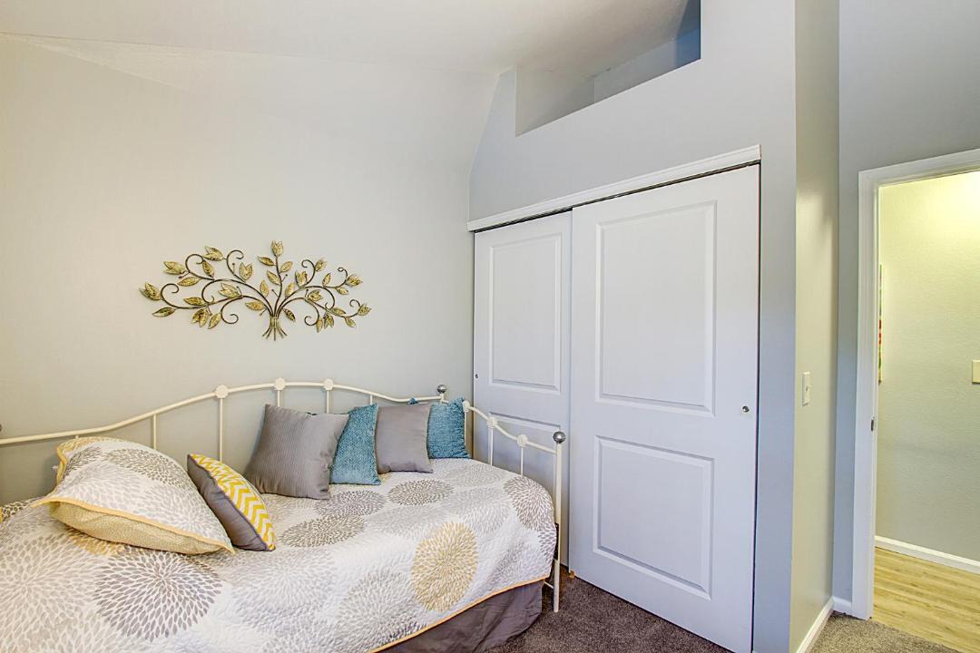 Photo of Bedroom in Northwest Colorado Springs
