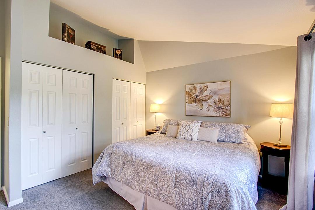 Photo of Bedroom in Northwest Colorado Springs