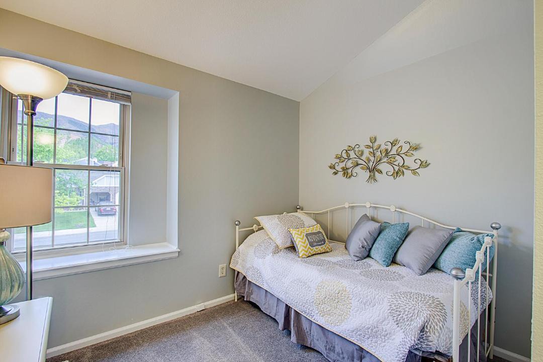 Photo of Bedroom in Northwest Colorado Springs