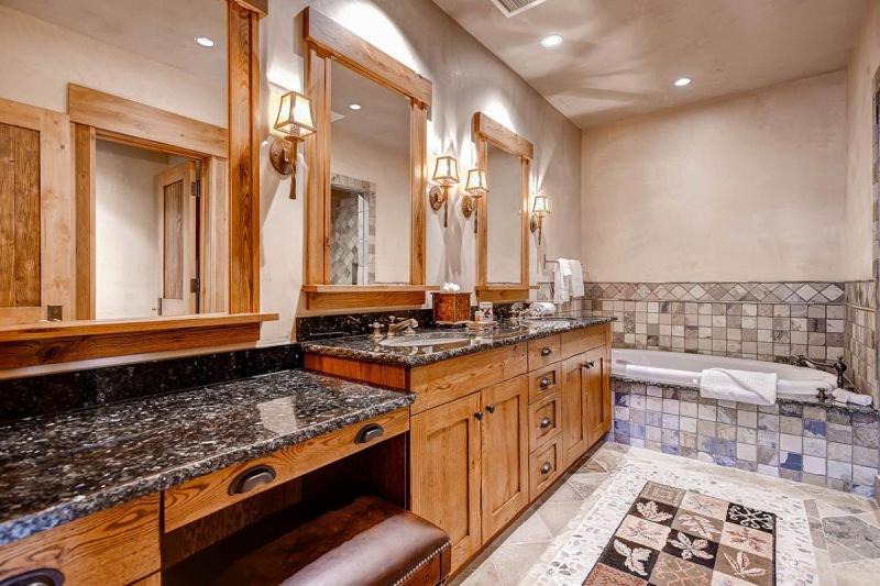 Photo of Kitchen in Village Walk