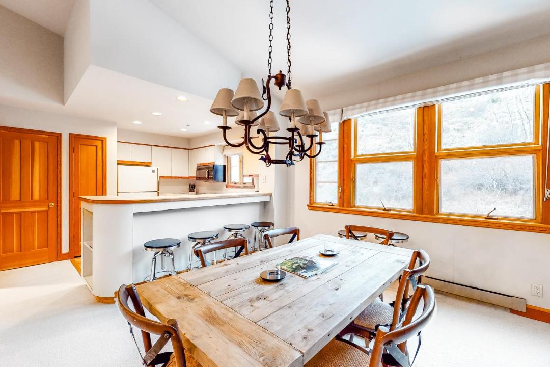 Photo of Kitchen in Highlands Townhomes