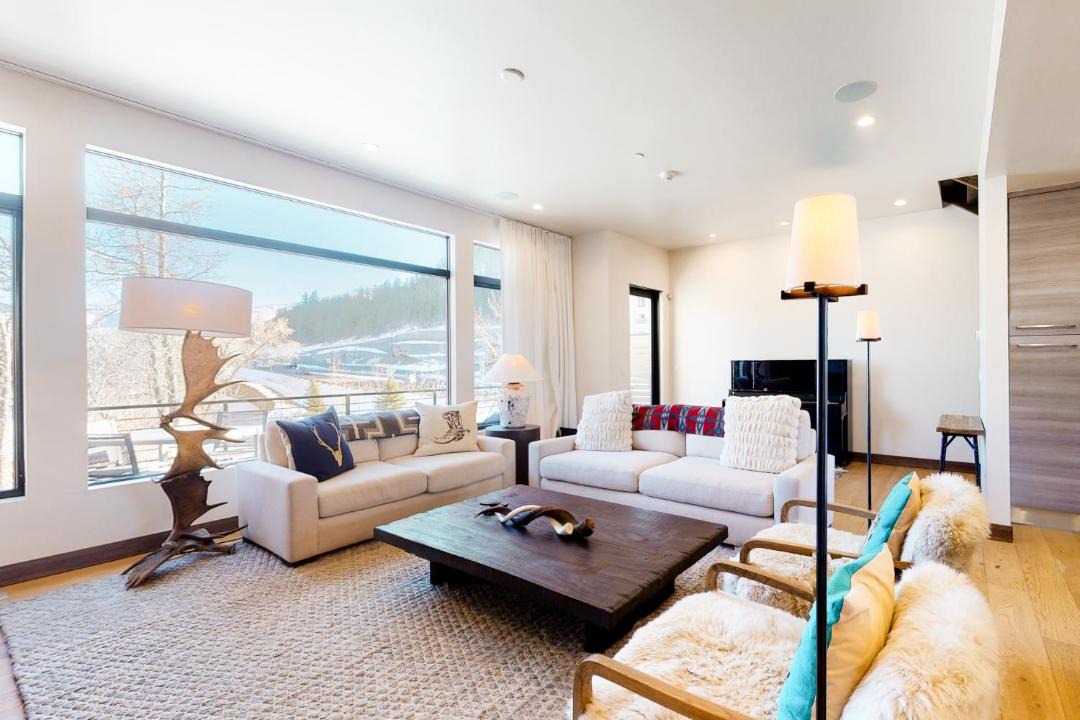 Photo of Livingroom in Avon