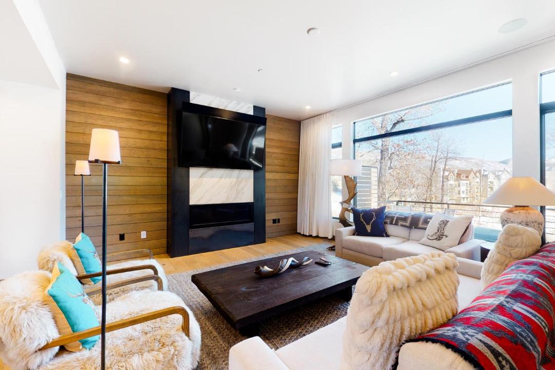 Photo of Livingroom in Avon