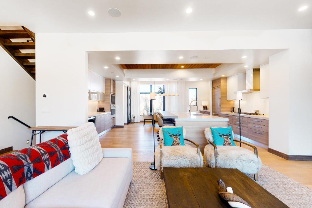 Photo of Livingroom in Avon