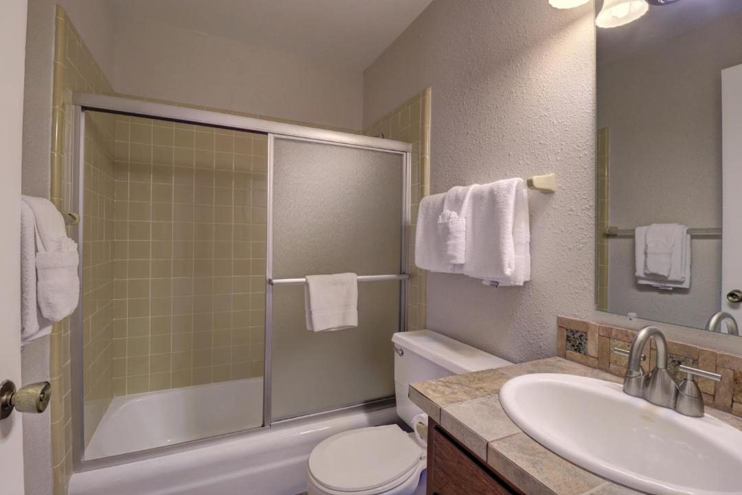 Photo of Bathroom in Dillon