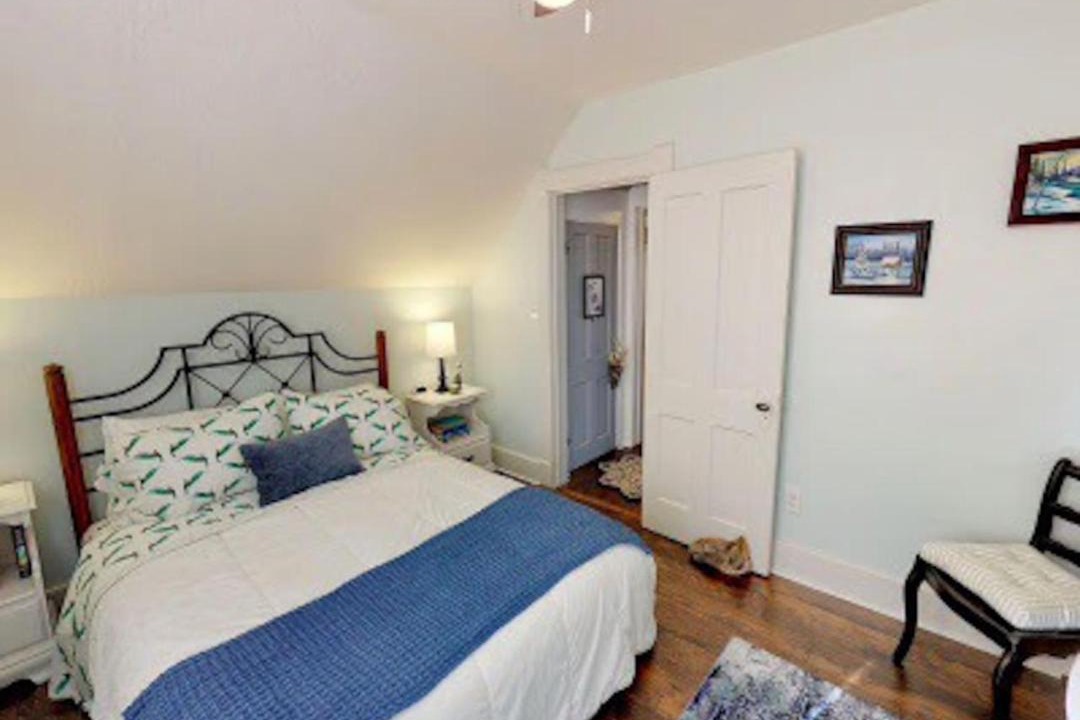 Photo of Bedroom in Montrose