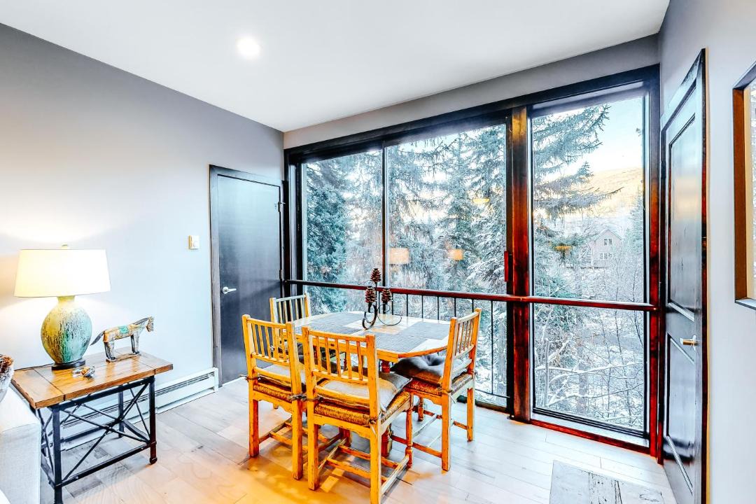 Photo of Livingroom in Avon