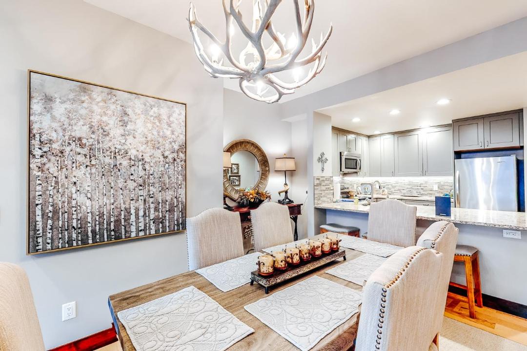 Photo of Livingroom in Avon