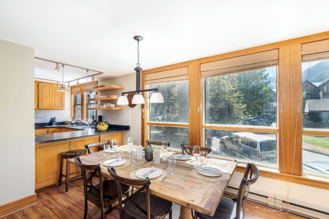 Photo of Livingroom in Telluride