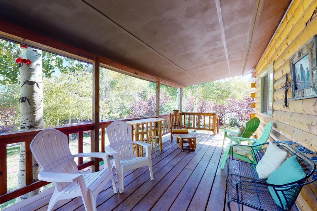 Photo of Patio Balcony in Ponderosa Pines