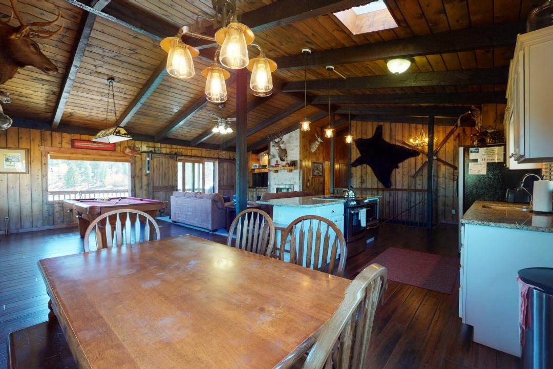 Photo of Kitchen in Ponderosa Pines