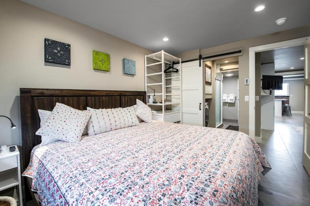 Photo of Bedroom in Historic District