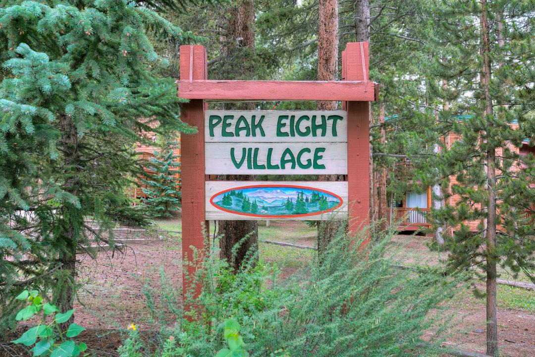 Photo of Others in Peak 8