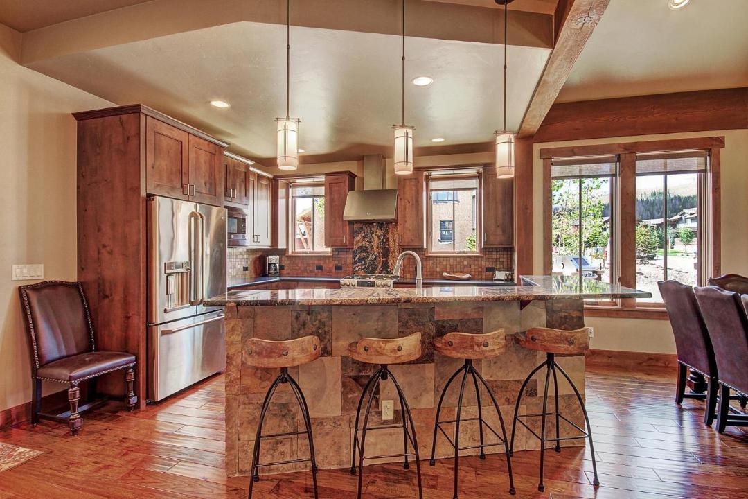 Photo of Livingroom in Fairmount On The River