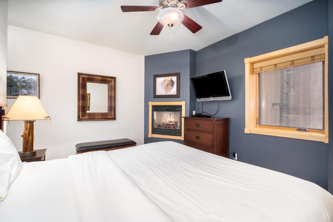 Photo of Bedroom in Estes Park
