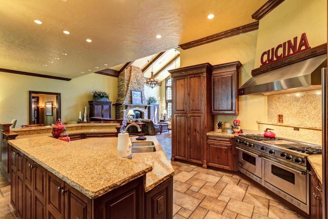 Photo of Kitchen in Warrior's Mark West