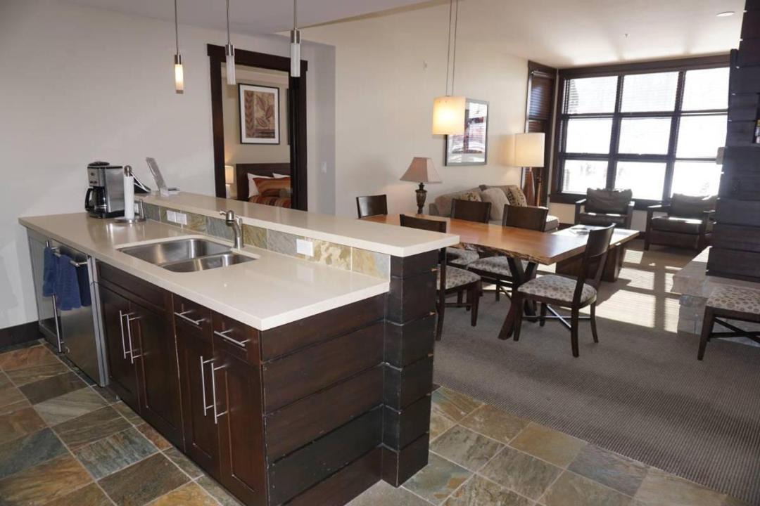Photo of Livingroom in Snowmass Village