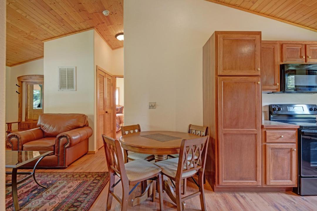 Photo of Kitchen in South Fork