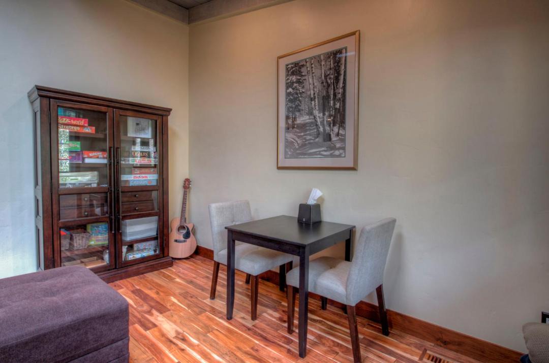 Photo of Livingroom in Intermountain