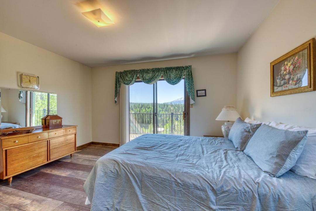 Photo of Bedroom in Spring Valley