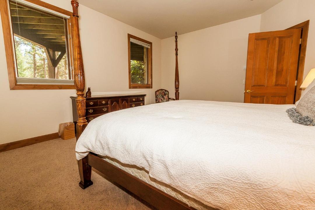 Photo of Bedroom in Elk Run