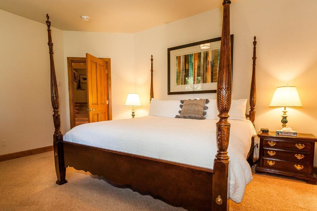 Photo of Bedroom in Elk Run