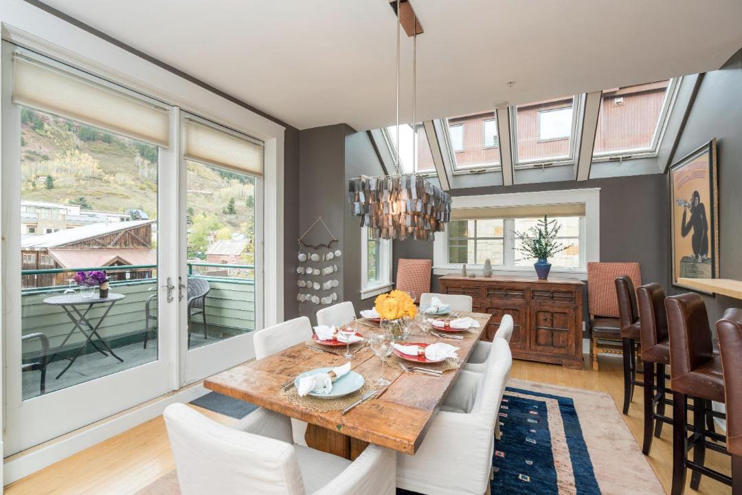 Photo of Livingroom in Telluride