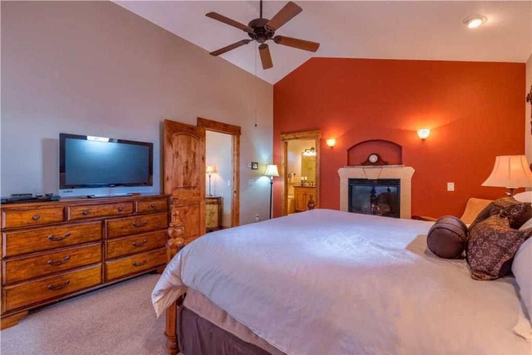 Photo of Bedroom in Woodmoor