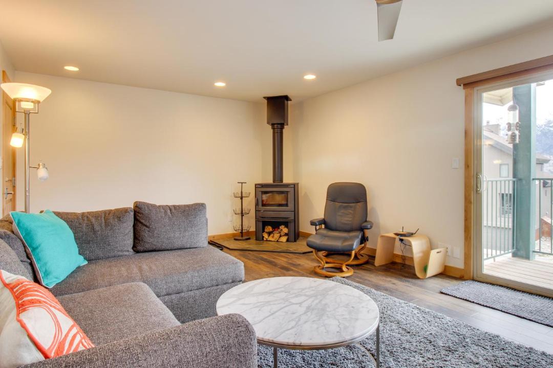 Photo of Livingroom in Purgatory