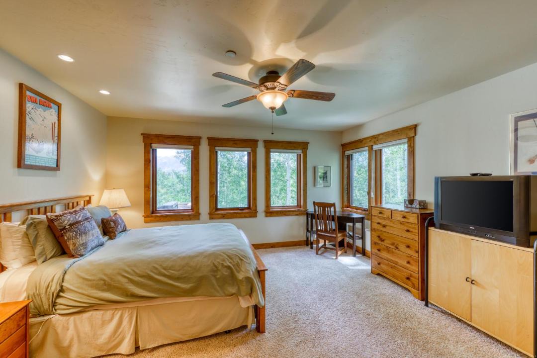Photo of Bedroom in Purgatory