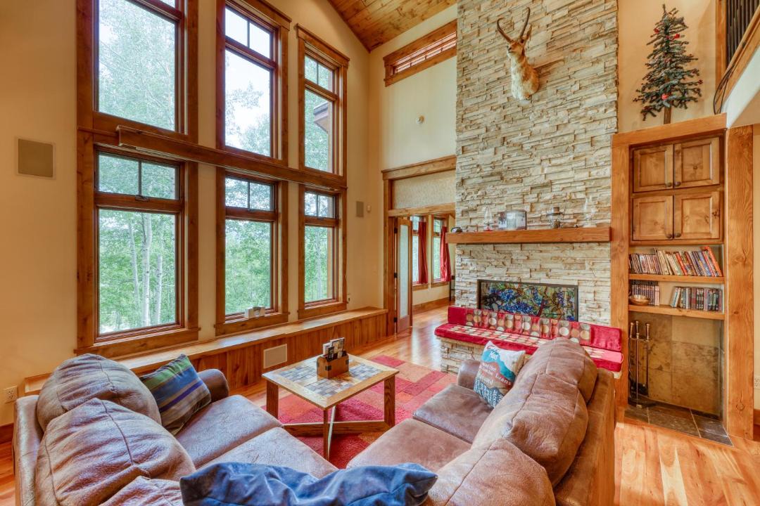 Photo of Livingroom in Purgatory
