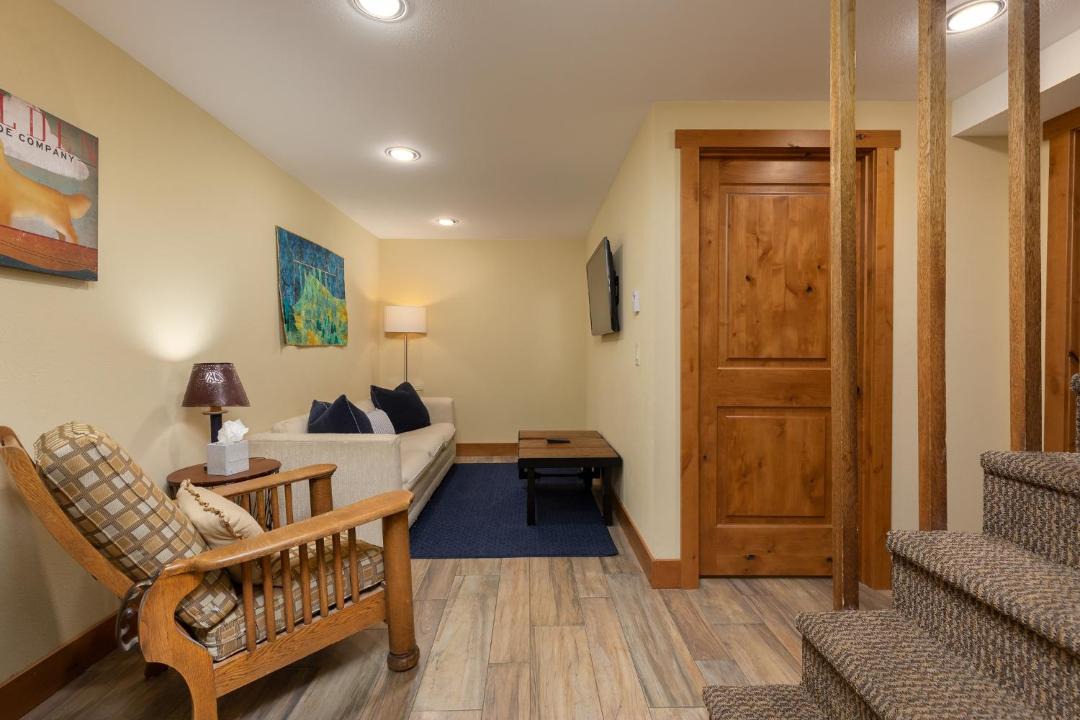 Photo of Livingroom in Crown