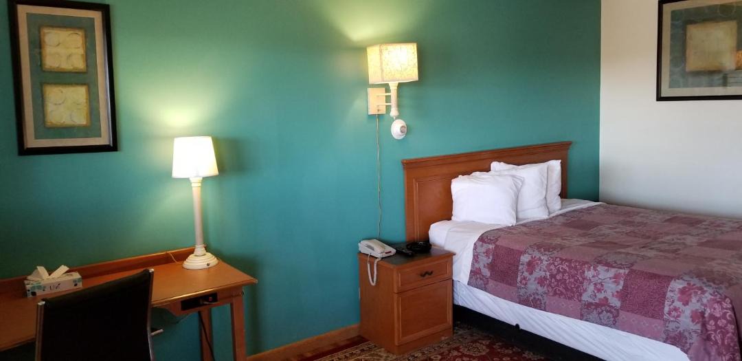 Photo of Bedroom in Evans