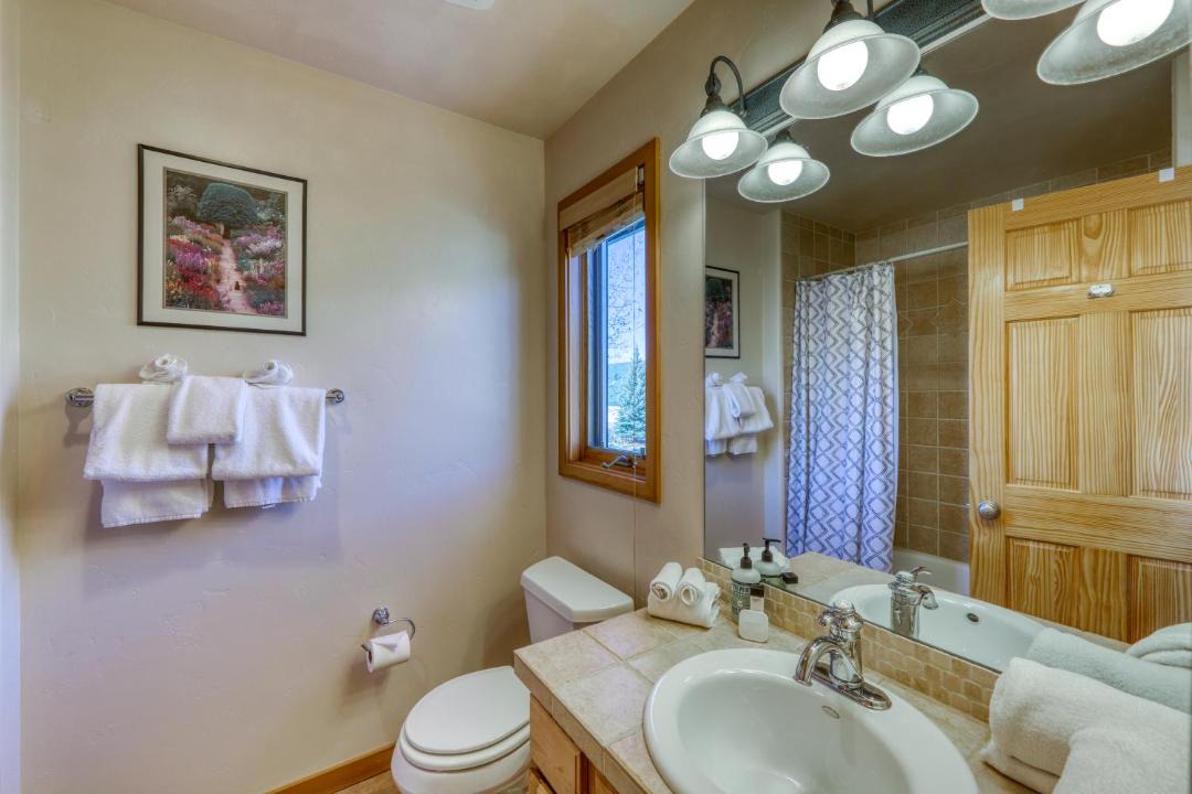 Photo of Bathroom in Silverthorne
