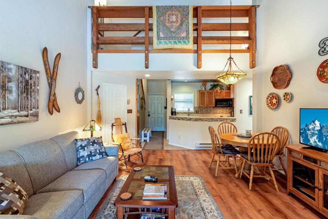 Photo of Livingroom in Purgatory