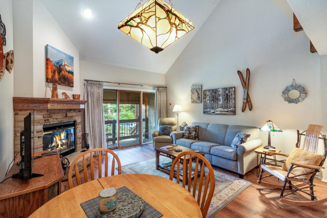Photo of Livingroom in Purgatory