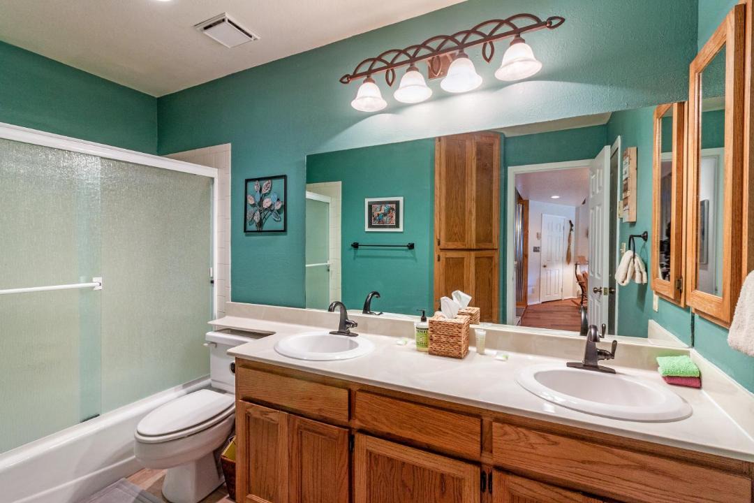 Photo of Bathroom in Purgatory