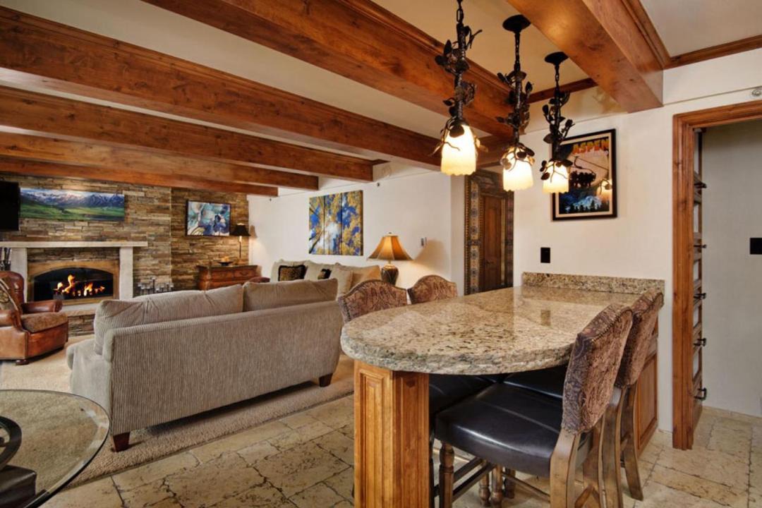 Photo of Livingroom in Aspen