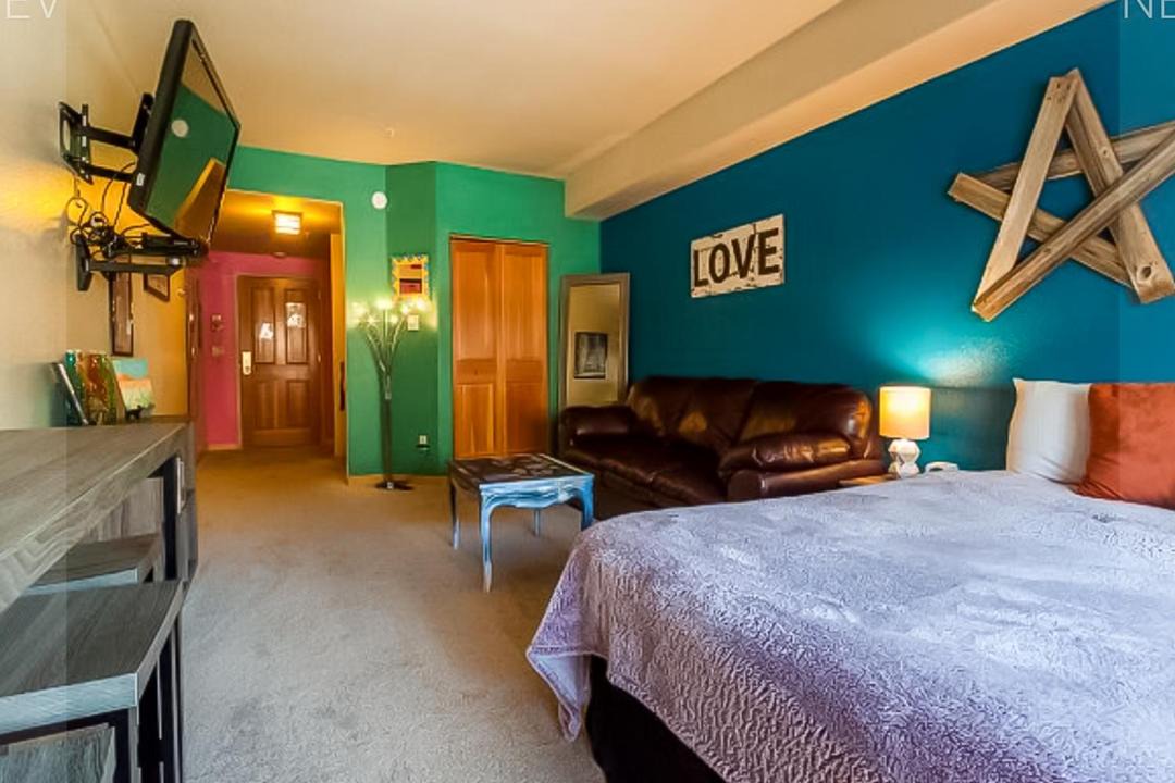 Photo of Bedroom in Mountain House