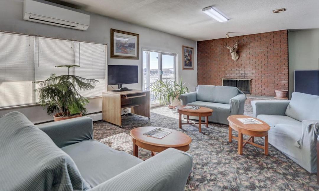 Photo of Livingroom in Evans