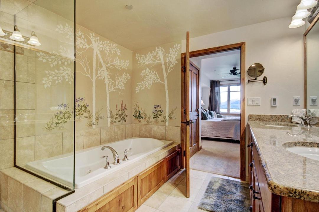 Photo of Bathroom in Frisco